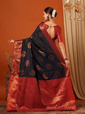 Dark blue pure silk printed zari work saree with blouse 3