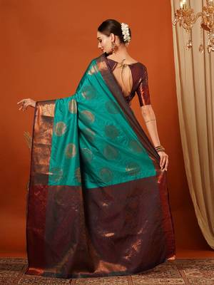 Light green pure silk printed zari work saree with blouse 3