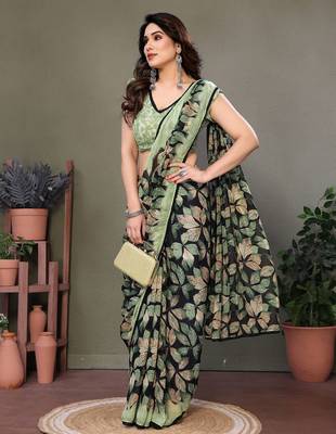 Green georgette printed zari work saree with blouse 3