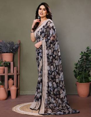 Grey georgette printed zari work saree with blouse 3