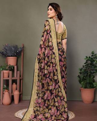 Pink georgette printed zari work saree with blouse 5