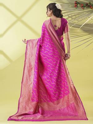 Pink pure silk woven zari work saree with blouse 4