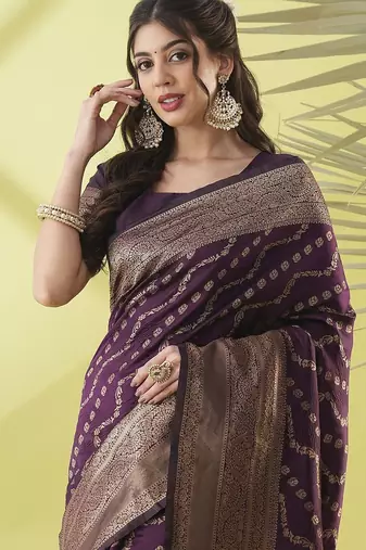 Magenta pure silk woven zari work saree with blouse
