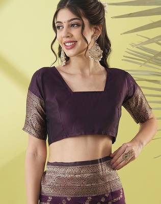 Magenta pure silk woven zari work saree with blouse 5
