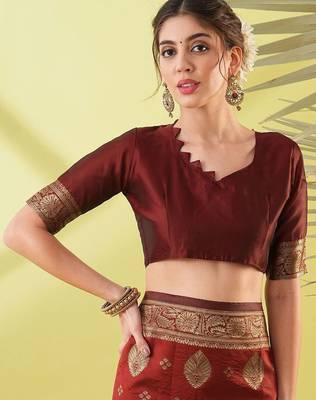 Maroon pure silk woven zari work saree with blouse 5