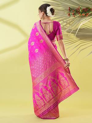 Pink pure silk woven zari work saree with blouse 4
