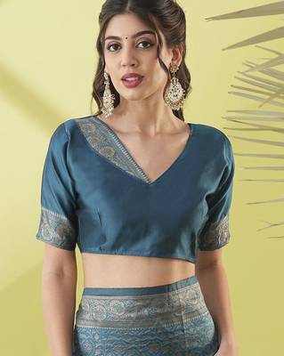 Light blue pure silk woven zari work saree with blouse 5