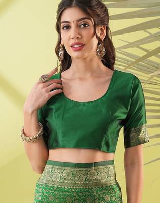 Green pure silk woven zari work saree with blouse 5