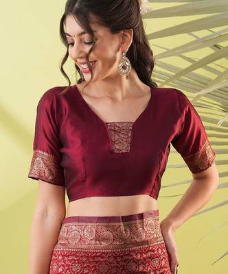 Maroon pure silk woven zari work saree with blouse 5