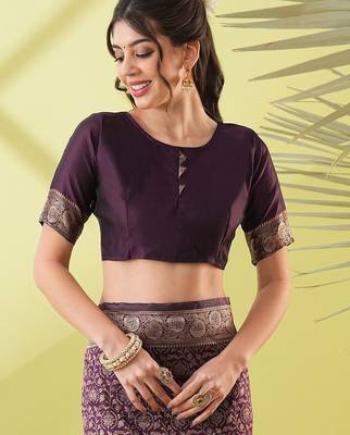 Magenta pure silk woven zari work saree with blouse 5