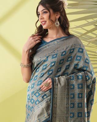 Light blue pure silk woven zari work saree with blouse 3