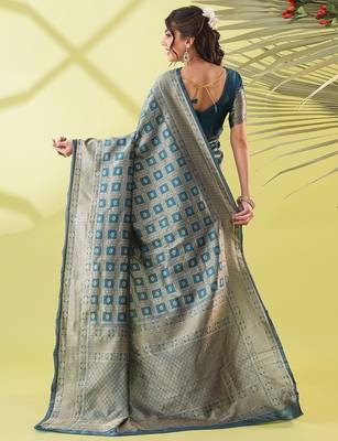 Light blue pure silk woven zari work saree with blouse 4