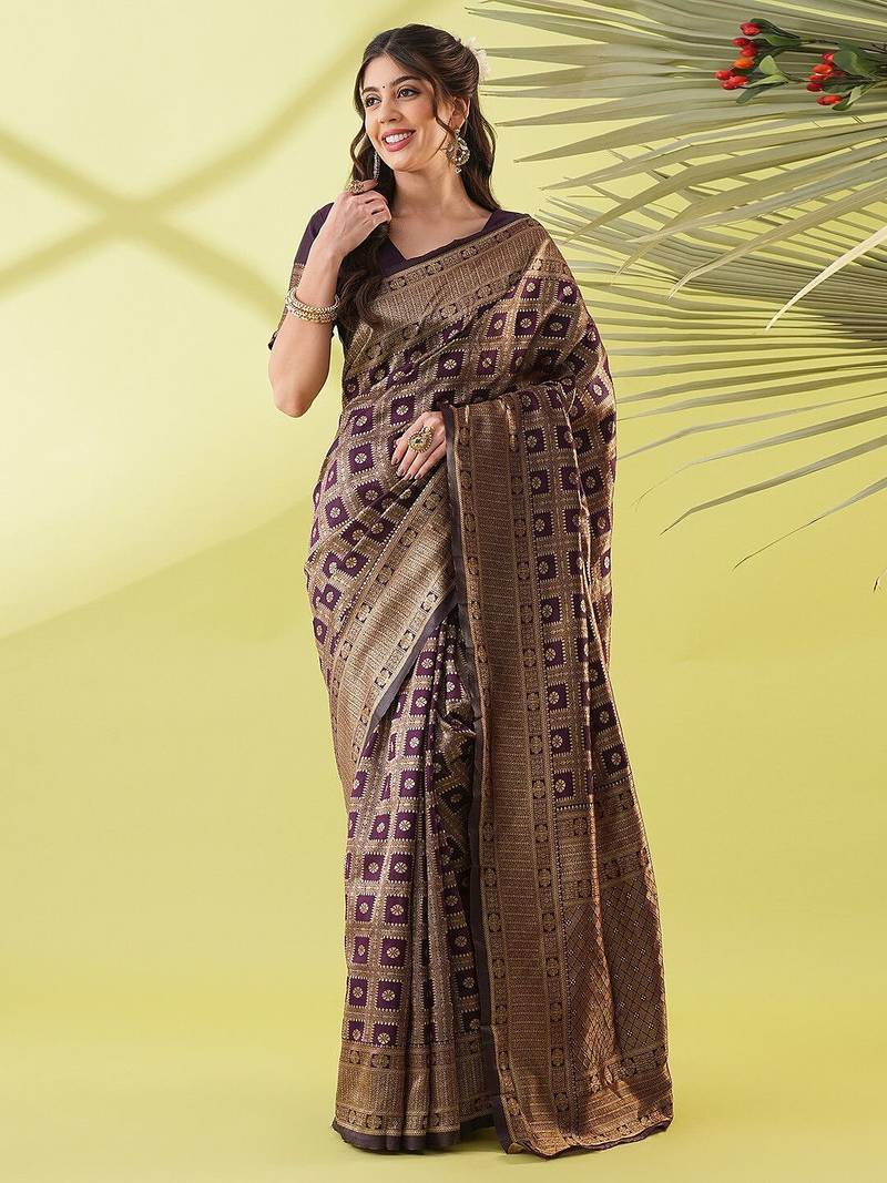 Magenta pure silk woven zari work saree with blouse