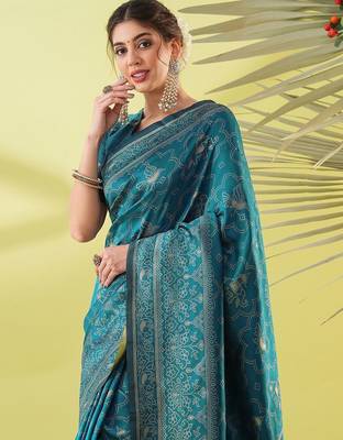 Light blue pure silk woven zari work saree with blouse 3