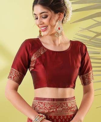 Maroon pure silk woven zari work saree with blouse 5