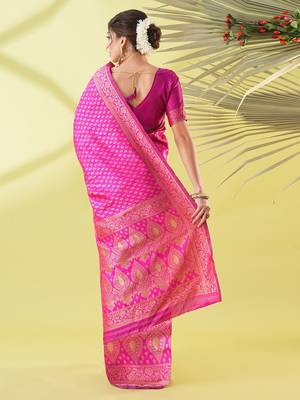 Pink pure silk woven zari work saree with blouse 4