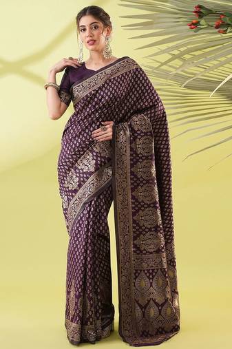 Magenta pure silk woven zari work saree with blouse
