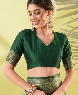 Green pure silk woven zari work saree with blouse 5