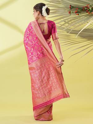 Pink pure silk woven zari work saree with blouse 4