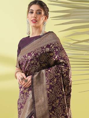 Magenta pure silk woven zari work saree with blouse 2