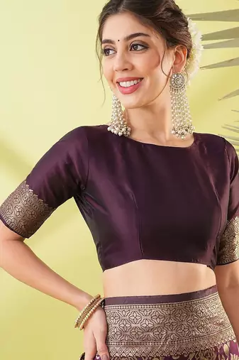 Magenta pure silk woven zari work saree with blouse