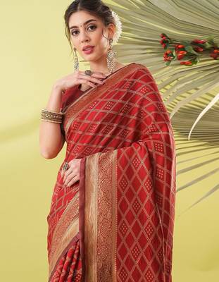 Maroon pure silk woven zari work saree with blouse 2