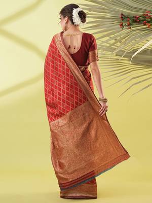 Maroon pure silk woven zari work saree with blouse 4