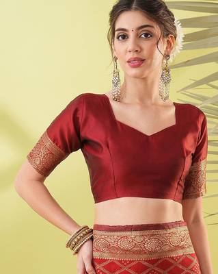 Maroon pure silk woven zari work saree with blouse 5