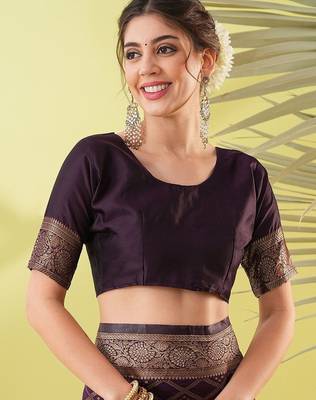Magenta pure silk woven zari work saree with blouse 5