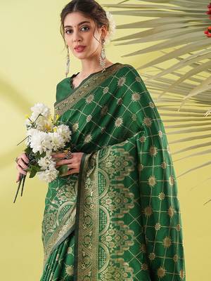 Green pure silk woven zari work saree with blouse 2