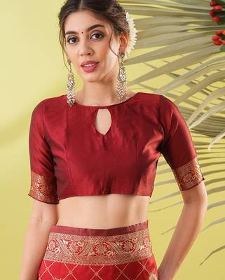 Maroon pure silk woven zari work saree with blouse 5