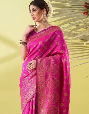Pink pure silk woven zari work saree with blouse 2