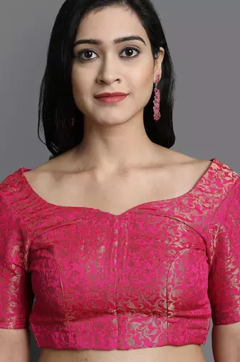 Gold blended cotton woven zari work saree with blouse
