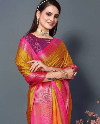 Gold jacquard woven zari work saree with blouse 4