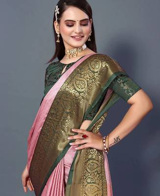 Pink jacquard woven zari work saree with blouse 5