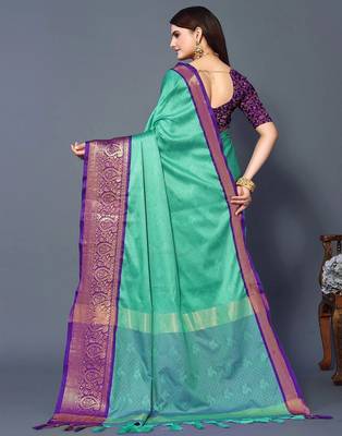 Purple jacquard woven zari work saree with blouse 3