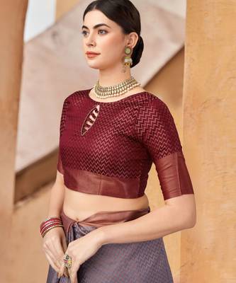 Grey blended cotton woven zari work saree with blouse 4