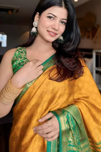 Gold blended cotton woven zari work saree with blouse