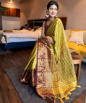 Light green blended cotton woven zari work saree with blouse 4