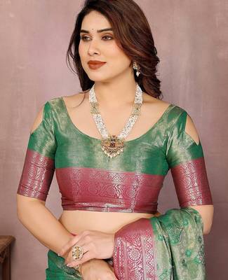 Green silk blend woven zari work saree with blouse 4