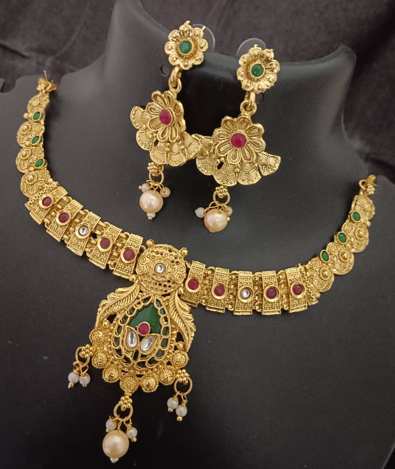 Pink green stones rajwadi heritage square drop jewellery set