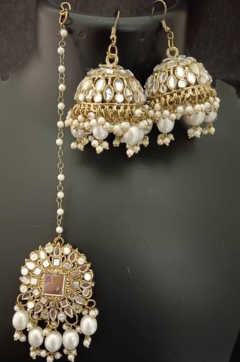 White pearls mirror earrings tikka set