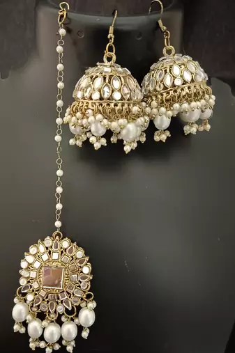 White pearls mirror earrings tikka set