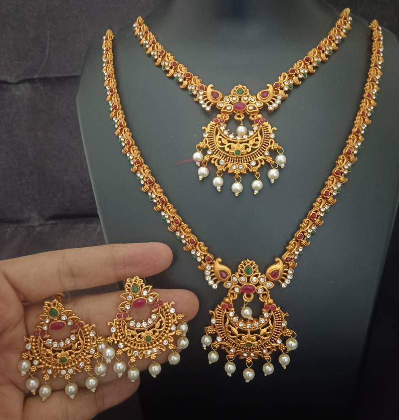 Matt finish pink green elegant south indian bridal jewellery set
