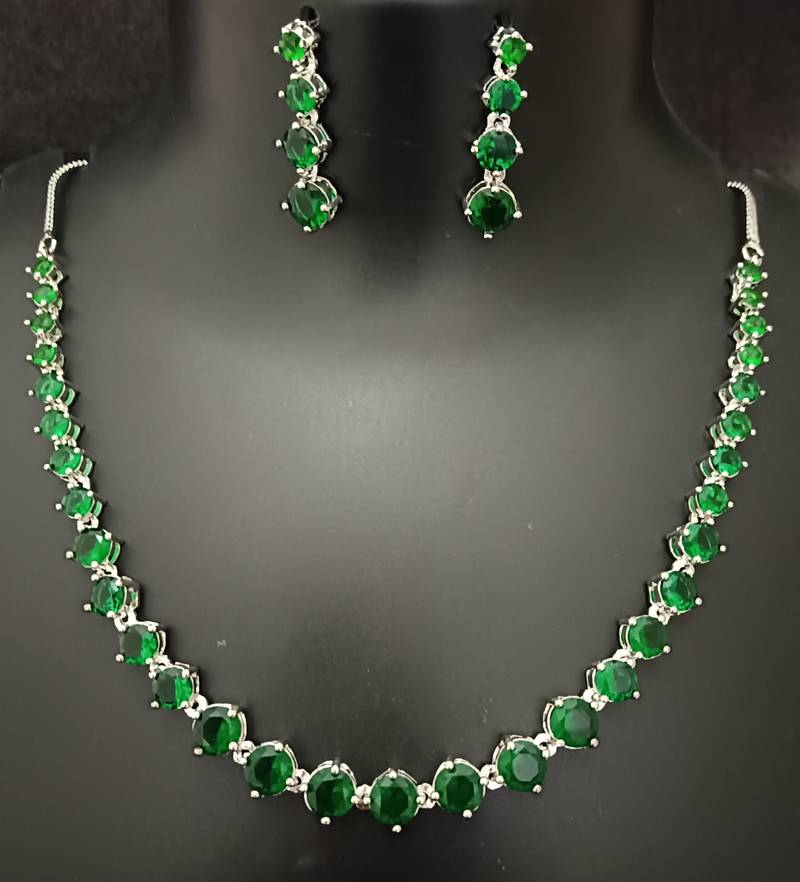 Emerald green solitaire cz stones jewellery set