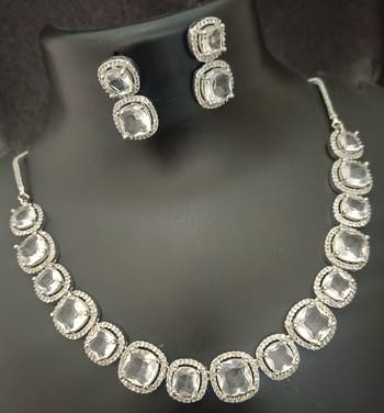 White cz square shape jewellery set 3