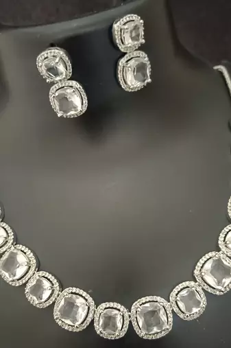 White cz square shape jewellery set