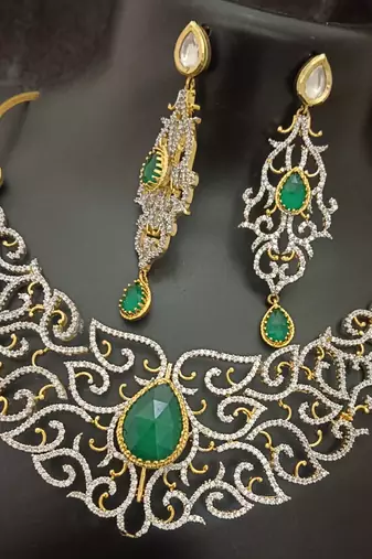 Cz emerald white vilandi kundan exclusive jewellery set