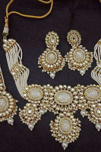 White moissanite double stones pearls bridal jewellery set