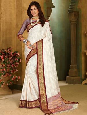 White maroon pure silk  zari work saree with blouse 2